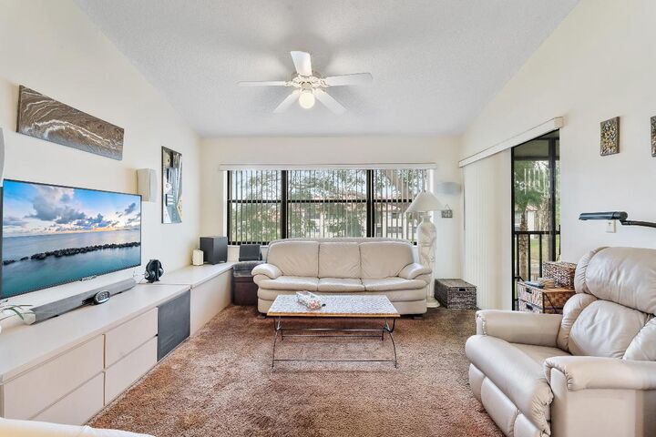 Property Photo:  4900 Lucerne Lakes Boulevard W 206  FL 33467 