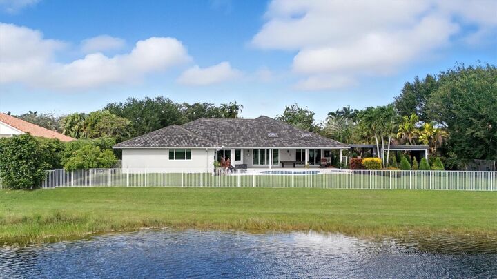 Property Photo: 2906 Medinah FL 33332