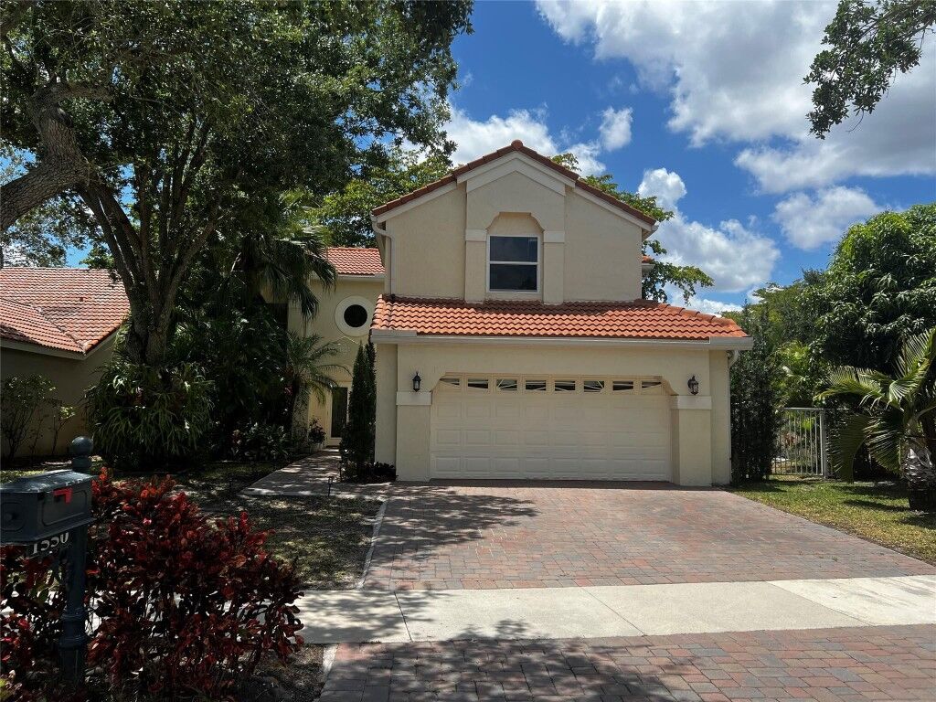 Property Photo:  1550 Seabay Road  FL 33326 