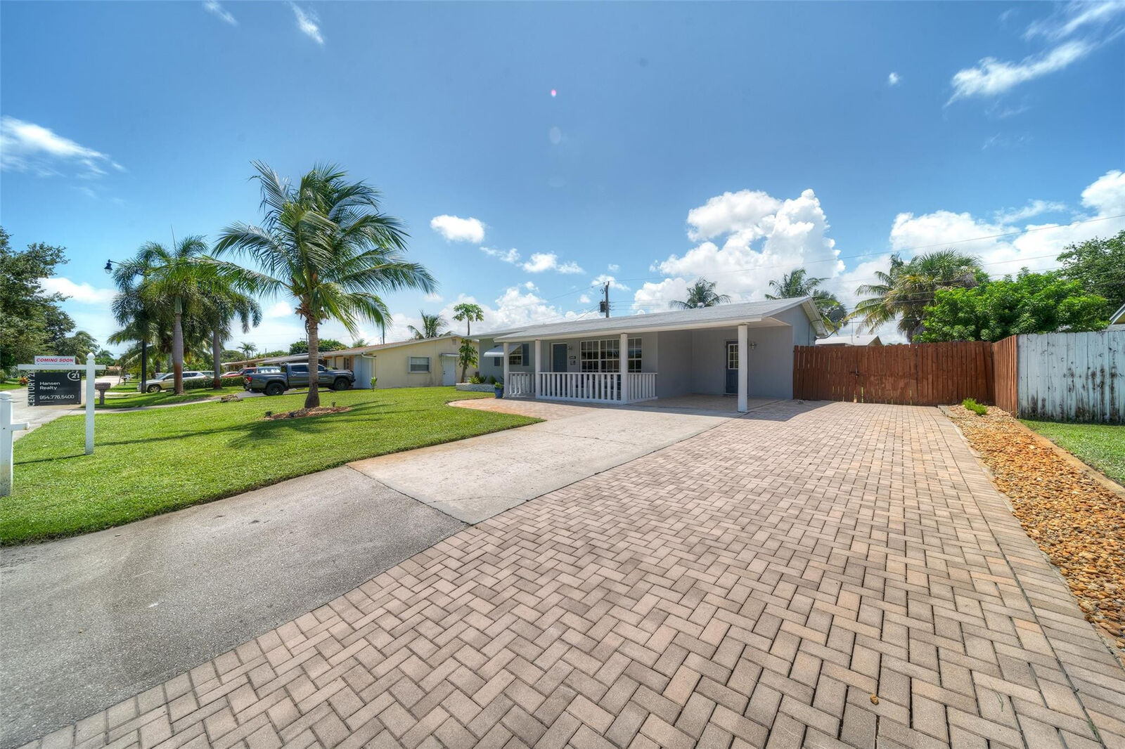Property Photo:  3431 NE 14th Terrace  FL 33064 