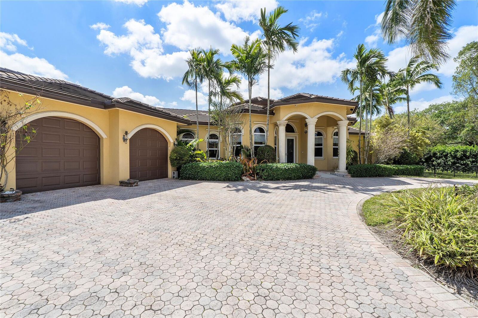 Property Photo:  12380 NW 14th Street  FL 33323 