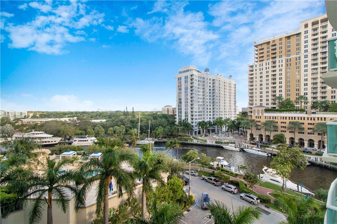 Property Photo: 347 N New River Drive 702 FL 33301