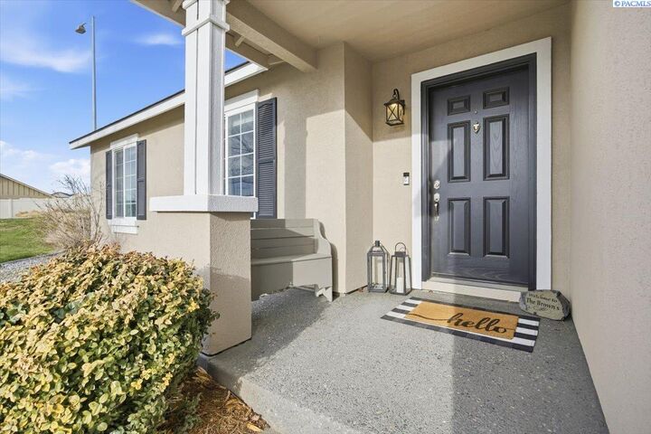 Property Photo:  5909 Pimlico Dr  WA 99301 