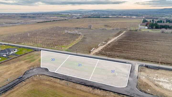 Property Photo:  12736 Blackfoot Dr  WA 99301 