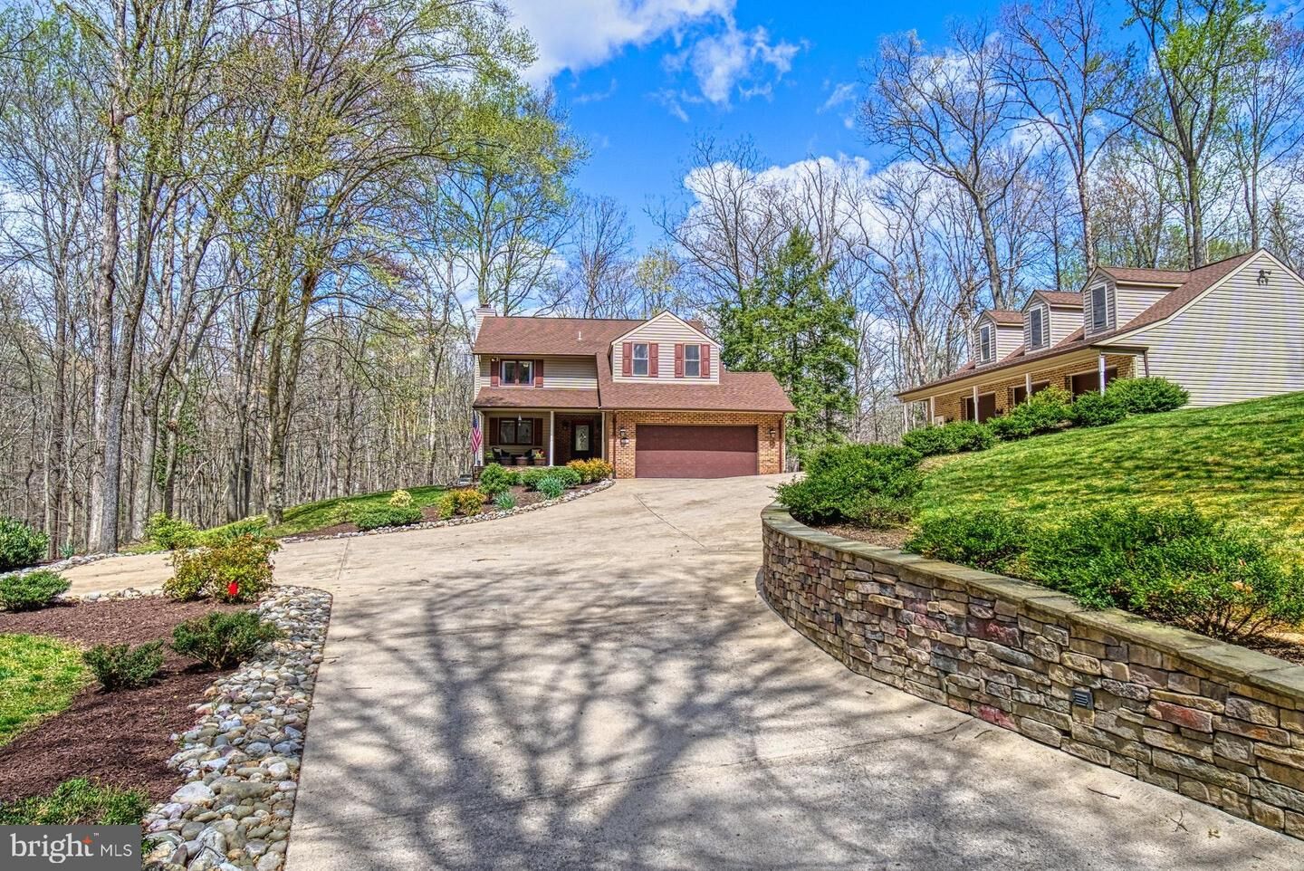 Property Photo: 10001 Wisakon Trail VA 20111