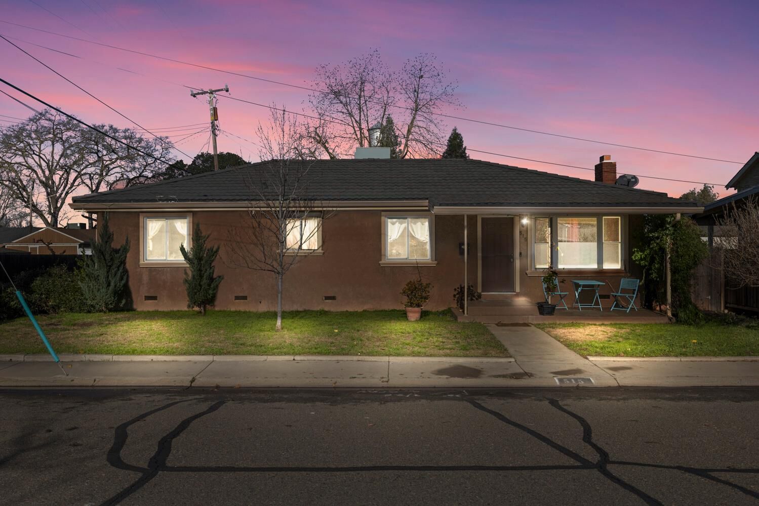 Property Photo:  515 E Street  CA 95632 