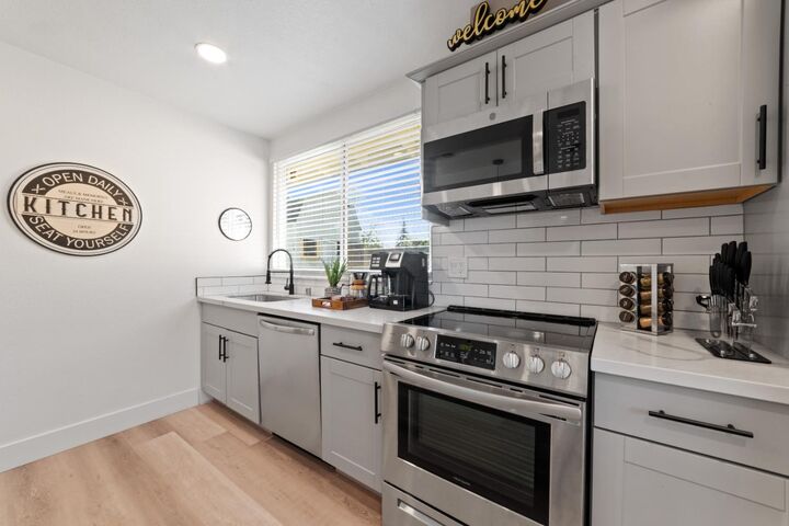 Property Photo:  5812 W 2nd Street  CA 95673 