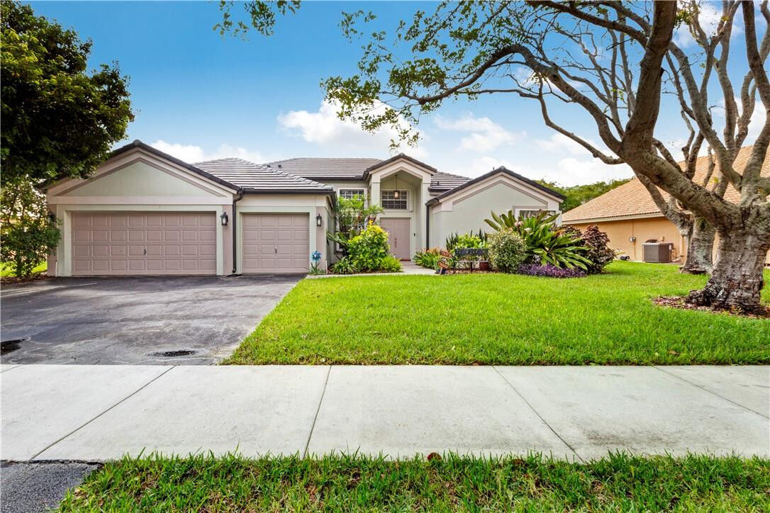 Property Photo:  3511 Ridgeland Road  FL 33328 