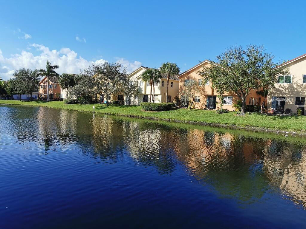 Property Photo:  3230 Mirella Drive  FL 33404 