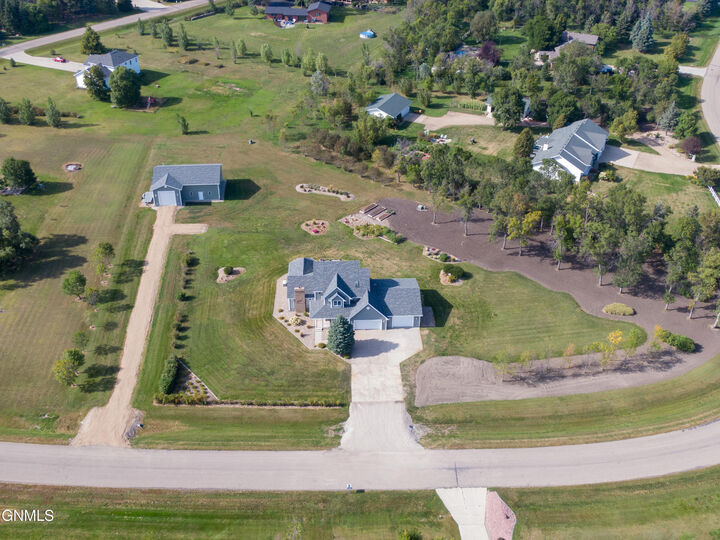 Property Photo:  9040 Oak Drive  ND 58503 