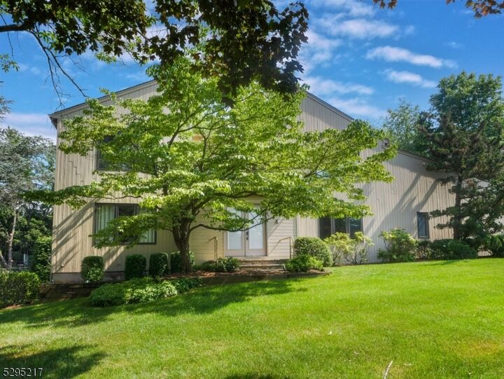 Property Photo:  5 Bourbon St  NJ 07470 