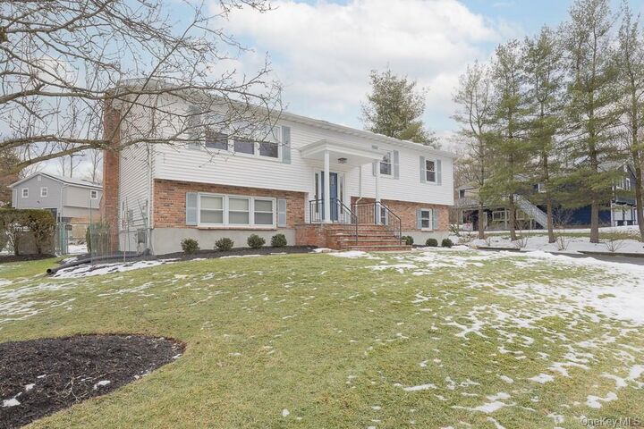 Property Photo:  17 Termakay Drive  NY 10956 