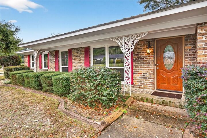 Property Photo:  3150 Maudelayne Drive E  AL 36693 