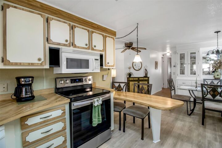 Property Photo:  5619 Bayshore Road 160  FL 34221 