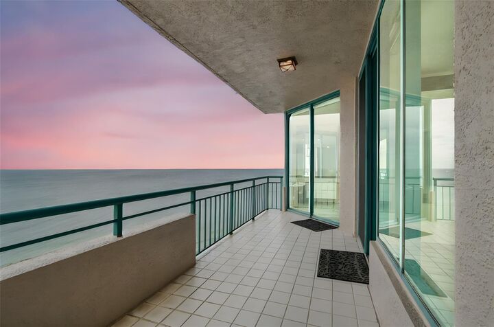 Property Photo:  1560 Gulf Boulevard 1703  FL 33767 