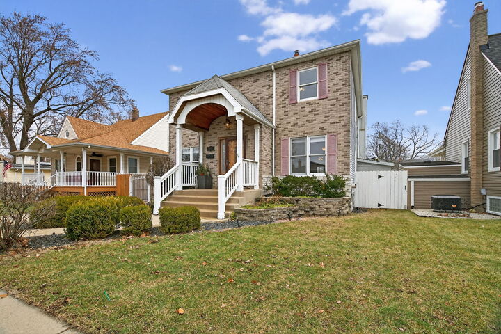 Property Photo:  10511 S Hamlin Avenue  IL 60655 