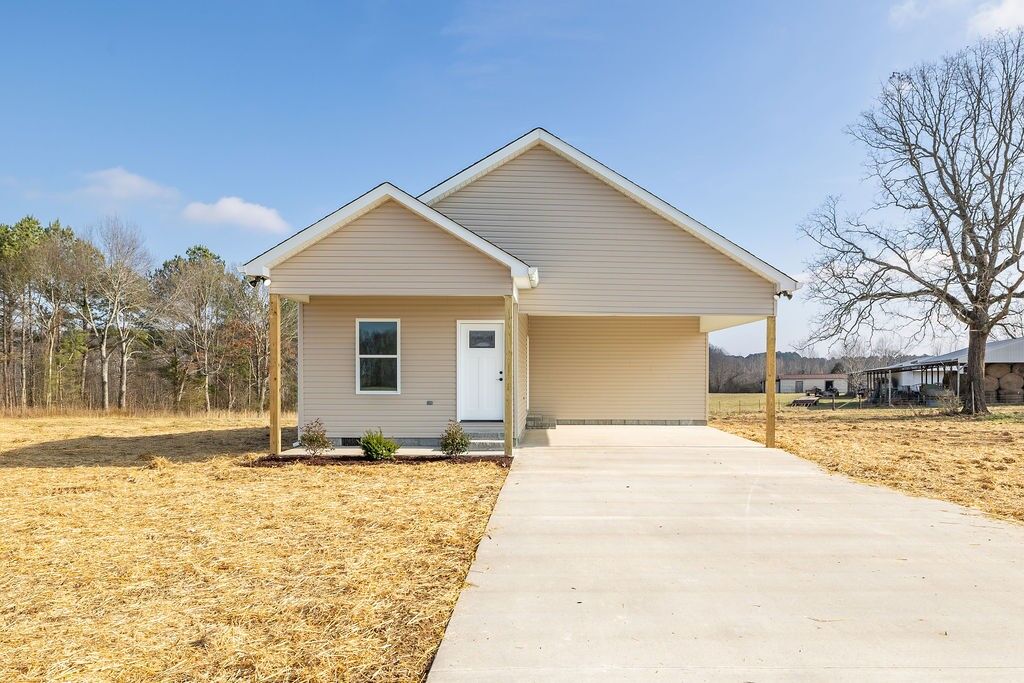 Property Photo: 60 Jordan Rd TN 38464