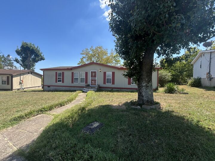 Property Photo:  208 Greenbranch Ct  TN 37207 