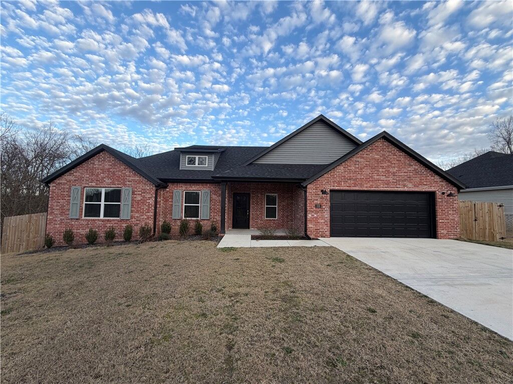 Property Photo: 18 Olmsted Circle AR 72715