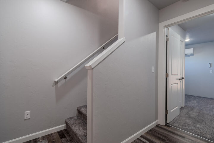 Property Photo:  7890 28th Street  OR 97503 