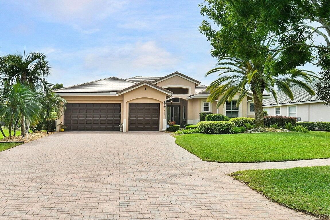 Property Photo:  4747 SW Long Bay Drive  FL 34990 