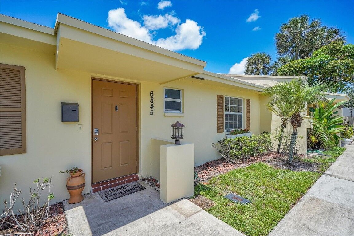 Property Photo:  6845 NW 30th Ave# 5C  FL 33309 