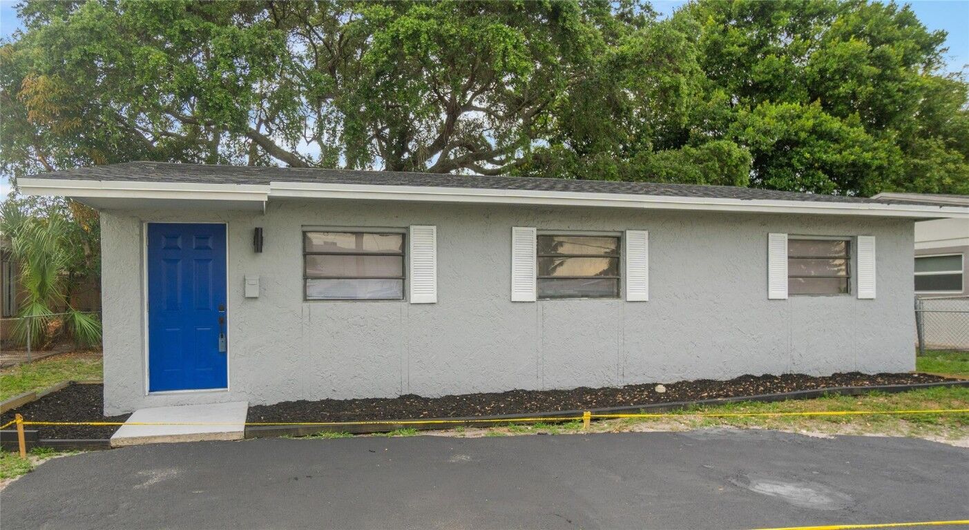 Property Photo:  2910 NW 26th Street  FL 33311 