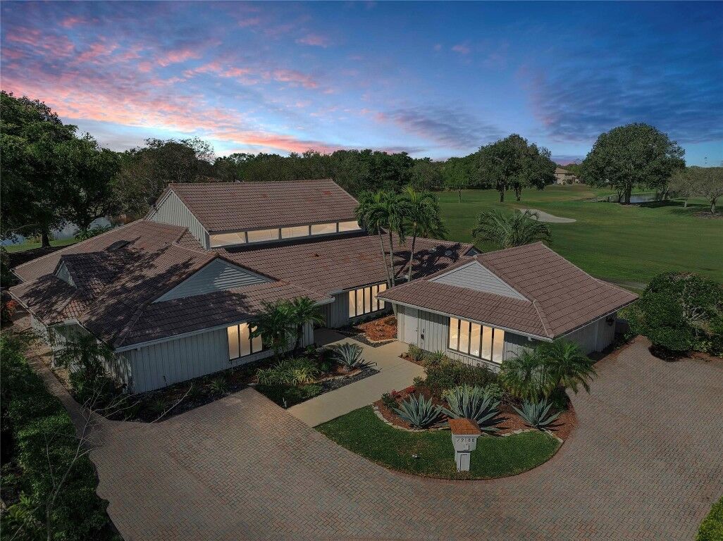 Property Photo:  1988 Colonial Drive  FL 33071 