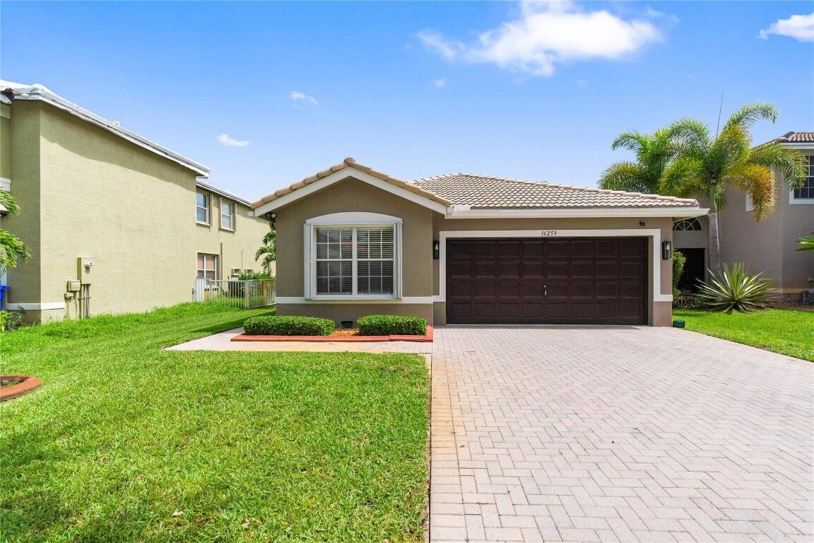 Property Photo: 16259 SW 29th Street FL 33027