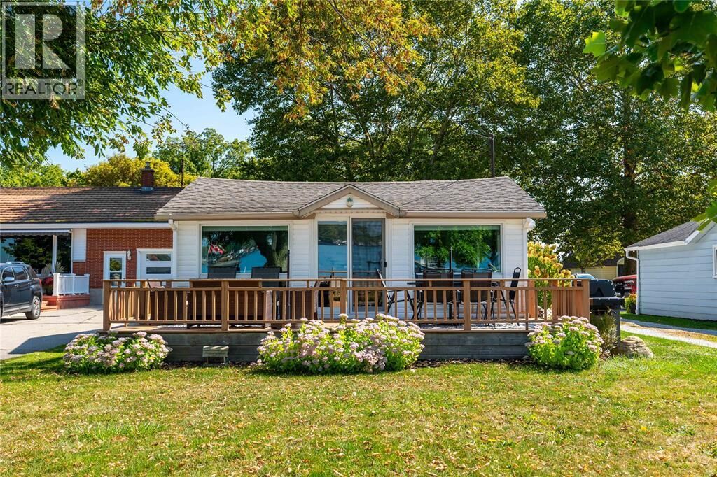 Property Photo:  4114 St. Clair Parkway  ON N0P 2B0 