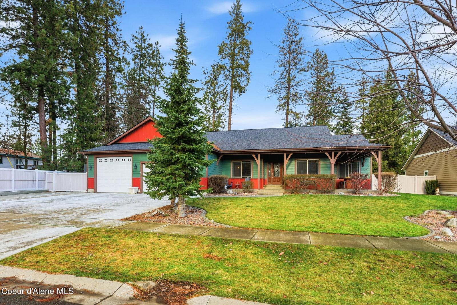 Property Photo: 6127 E Teak St ID 83854