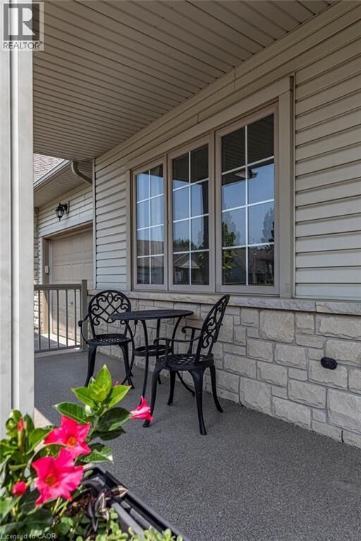 Photo de la propriété: 130 Southbrook Drive 35 ON L0R 1C0