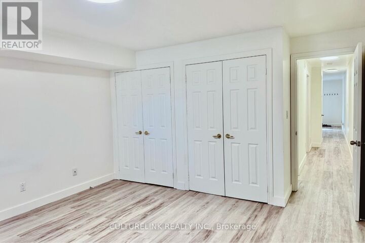 Property Photo:  918 St Clarens Avenue Lower  ON M6H 3X6 