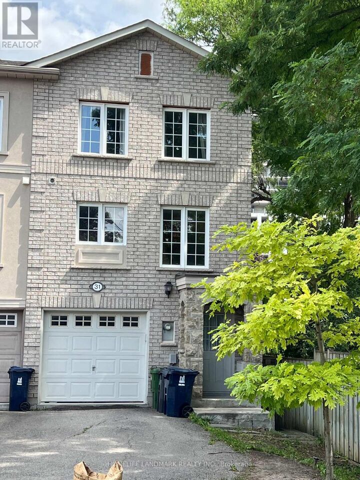 Property Photo:  31 Rodeo Court  ON M2M 4M3 