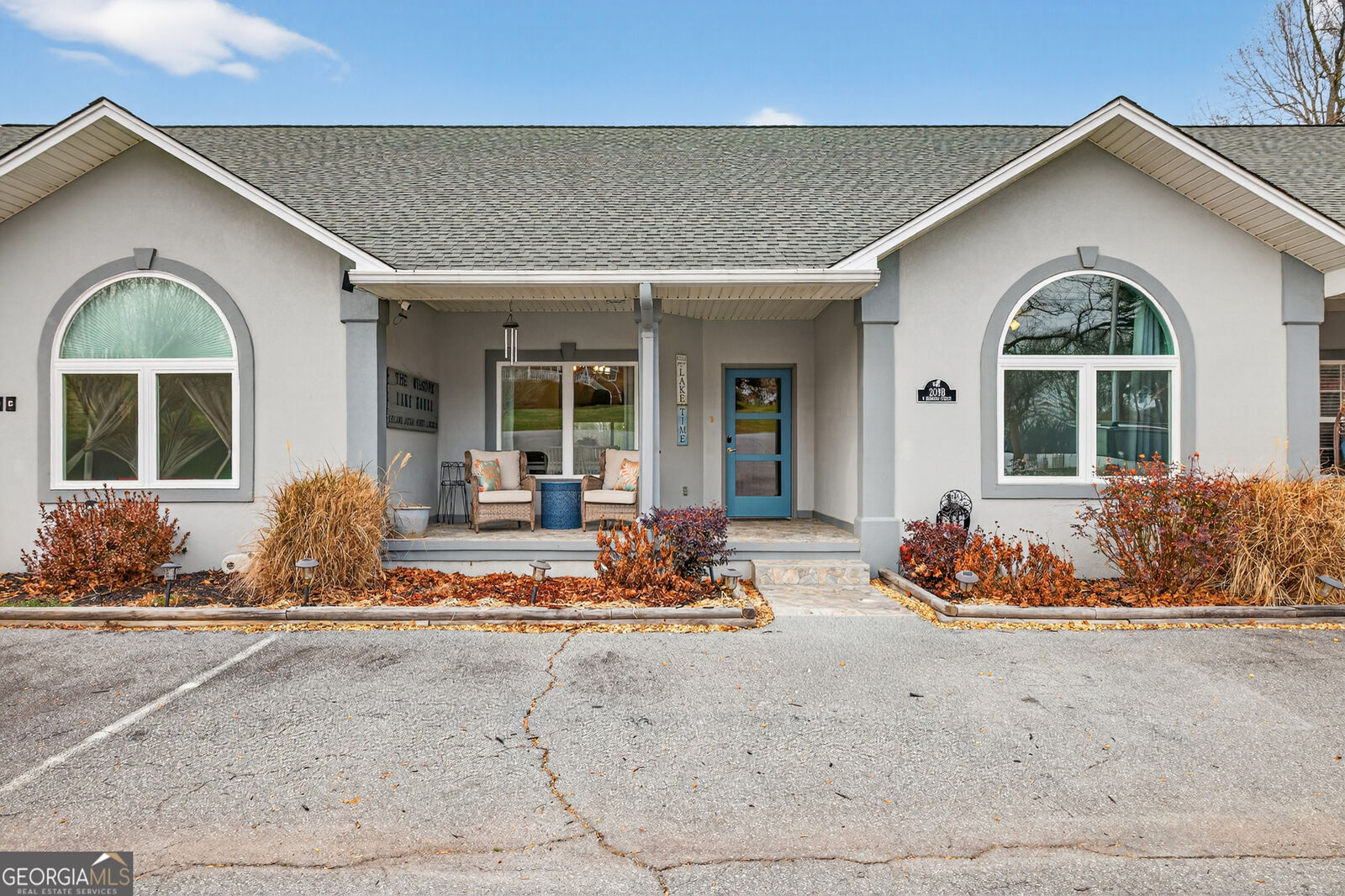 Property Photo:  209 N Berrong Street  GA 30546 