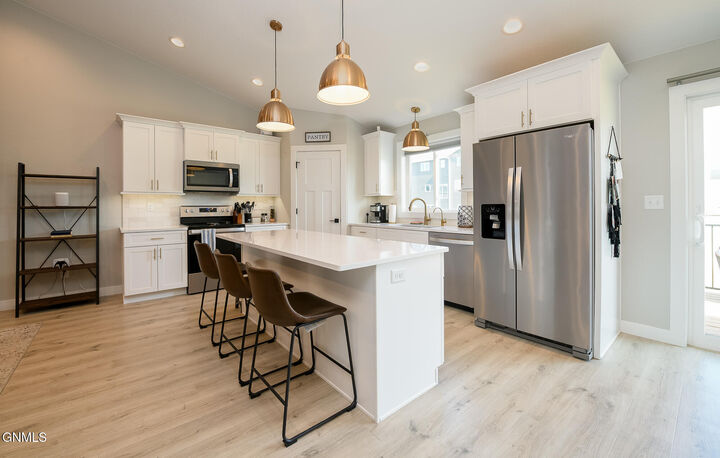 Property Photo:  5612 Titanium Drive  ND 58503 