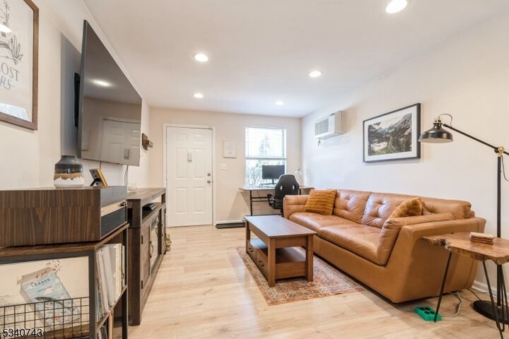 Property Photo:  103 Woodcrest Dr  NJ 07960 