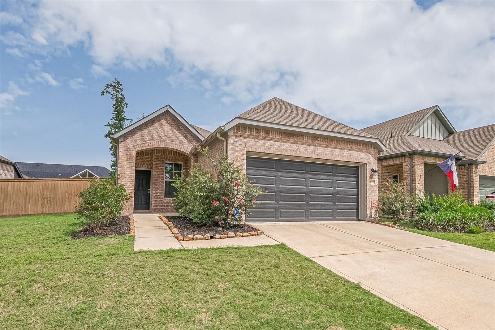 Property Photo:  21590 Jordan Pond Ridge  TX 77365 