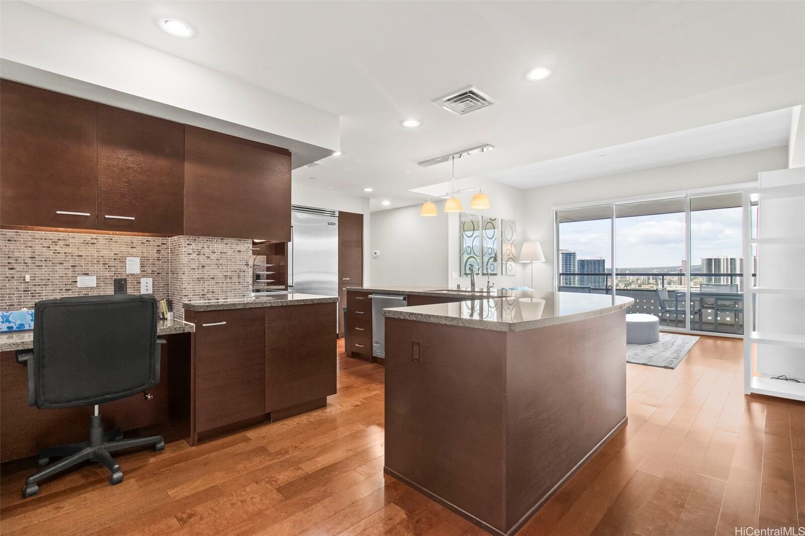 Property Photo: 1837 Kalakaua Avenue 3506 HI 96815