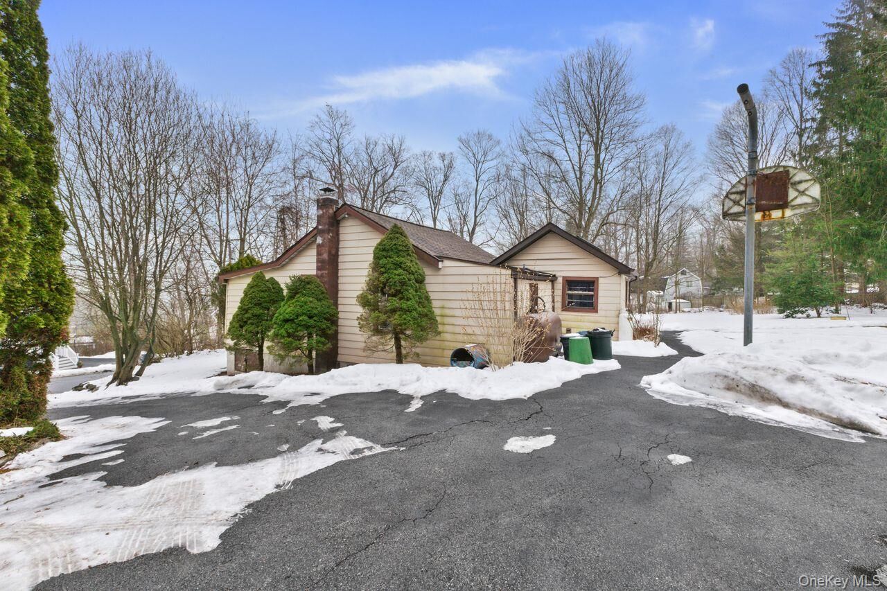 Property Photo:  37 Barrett Hill Road  NY 10512 