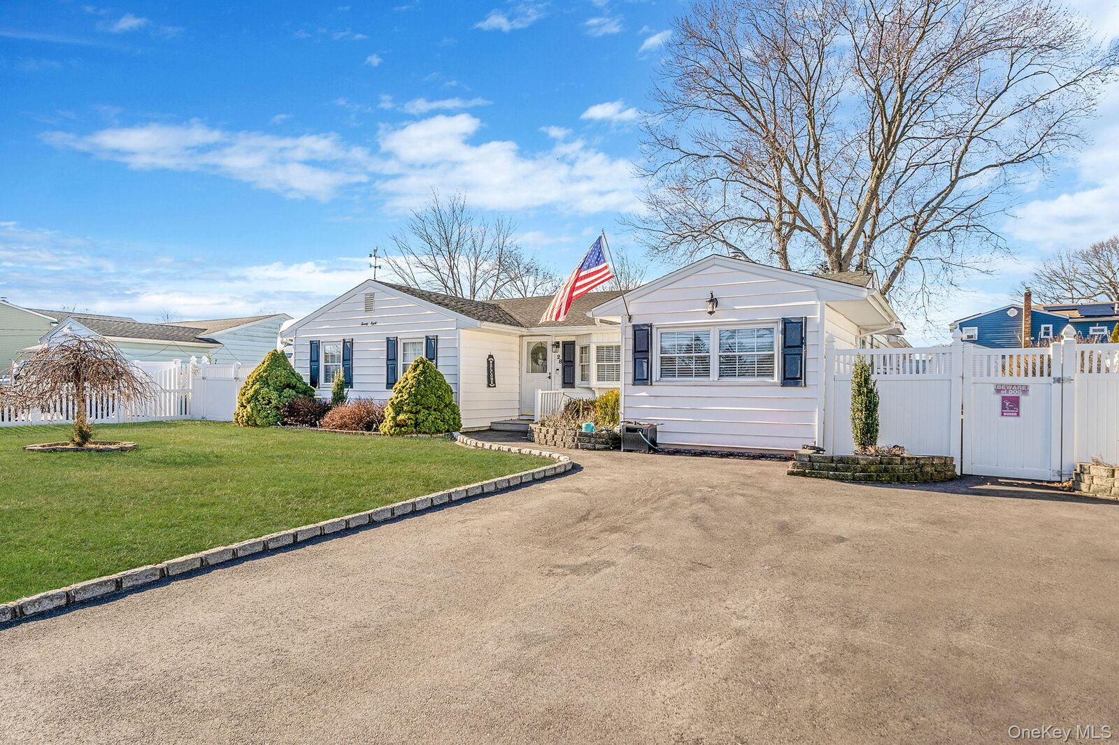 Property Photo:  28 Pamela Lane  NY 11784 