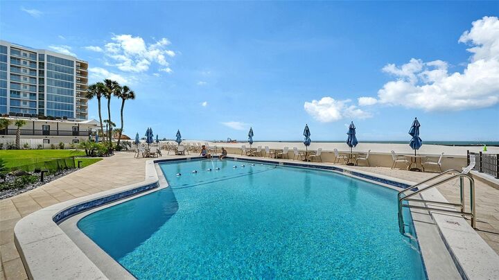 Property Photo:  800 Benjamin Franklin Drive 202  FL 34236 