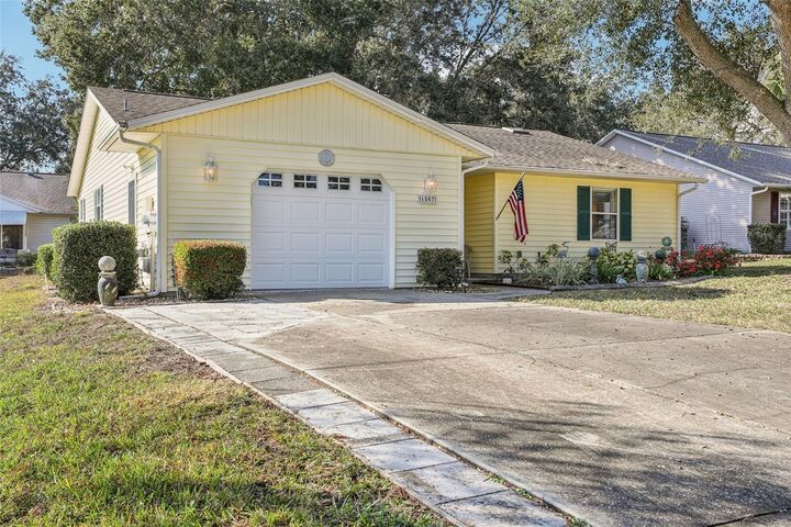 Property Photo:  1507 New Abbey Avenue  FL 34788 