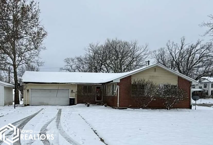 Property Photo:  514 W Vine Street  IA 52641 