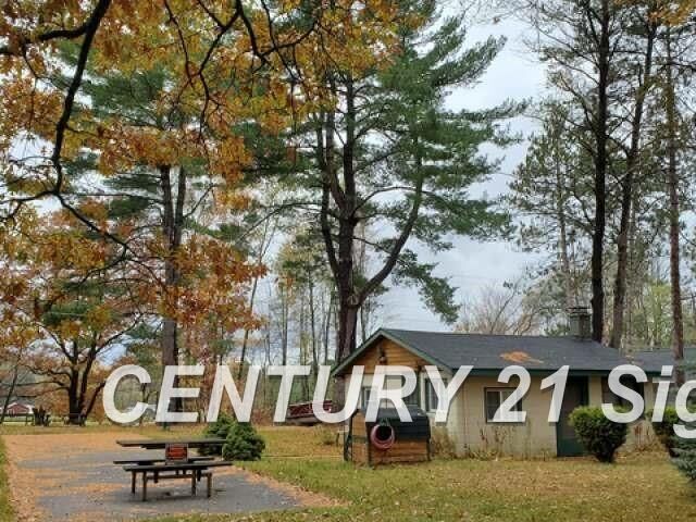 Property Photo:  1715 E Highwood Road  MI 48612 