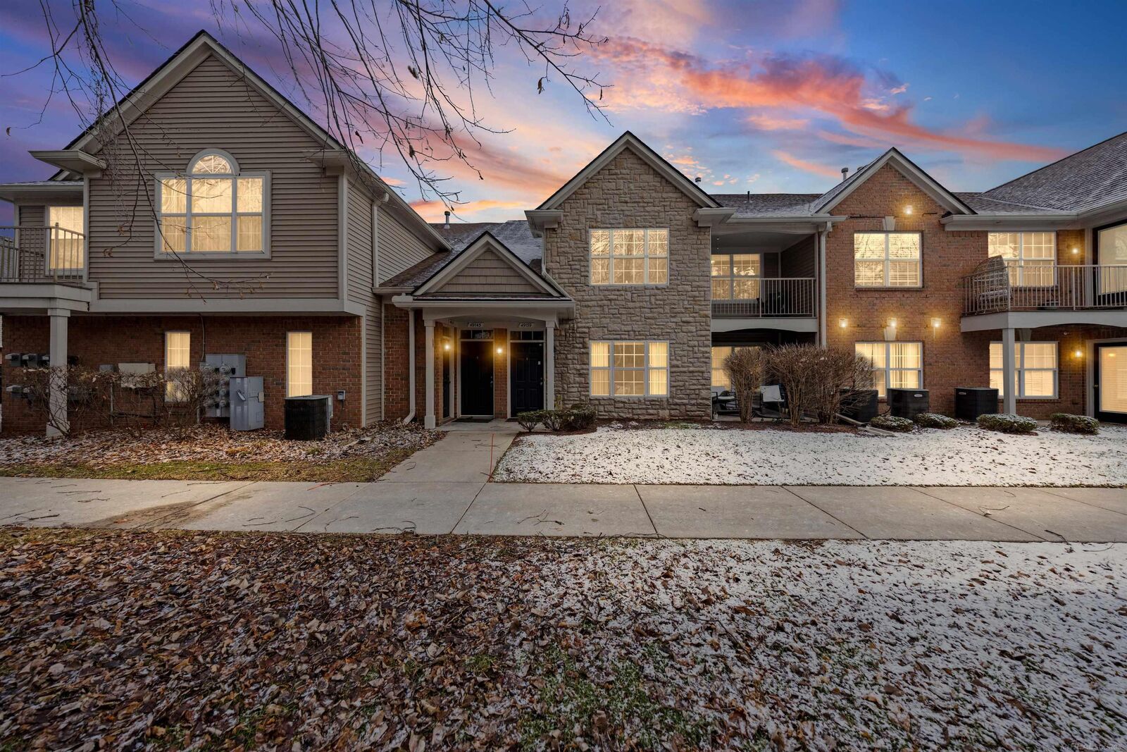 Property Photo:  49143 W Woods Drive  MI 48317 