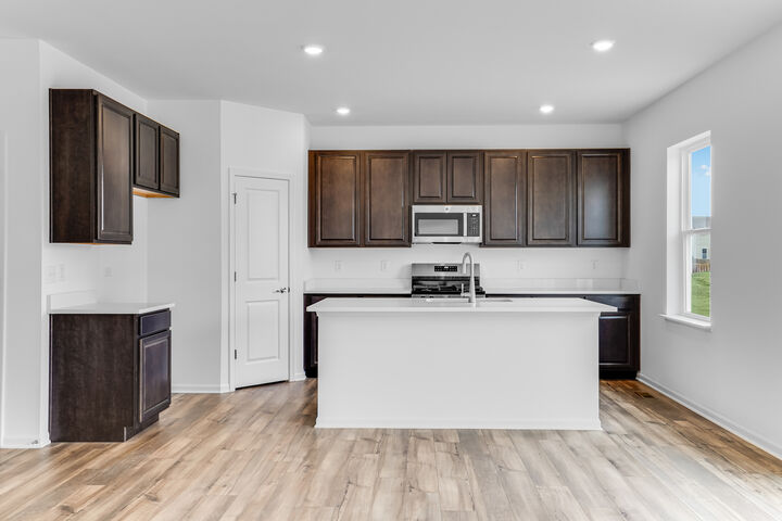 Property Photo:  311 Twinleaf Trail  IL 60560 