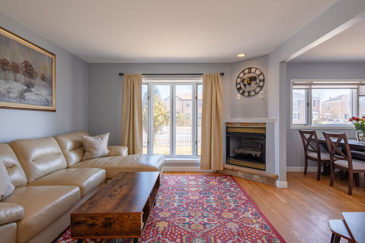 Property Photo:  1864 Illinois Street  IL 60018 