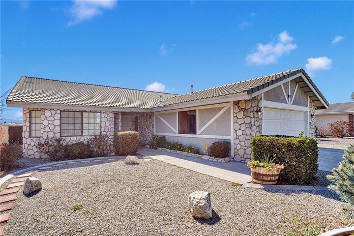 Property Photo:  18043 Sunburst Road  CA 92395 