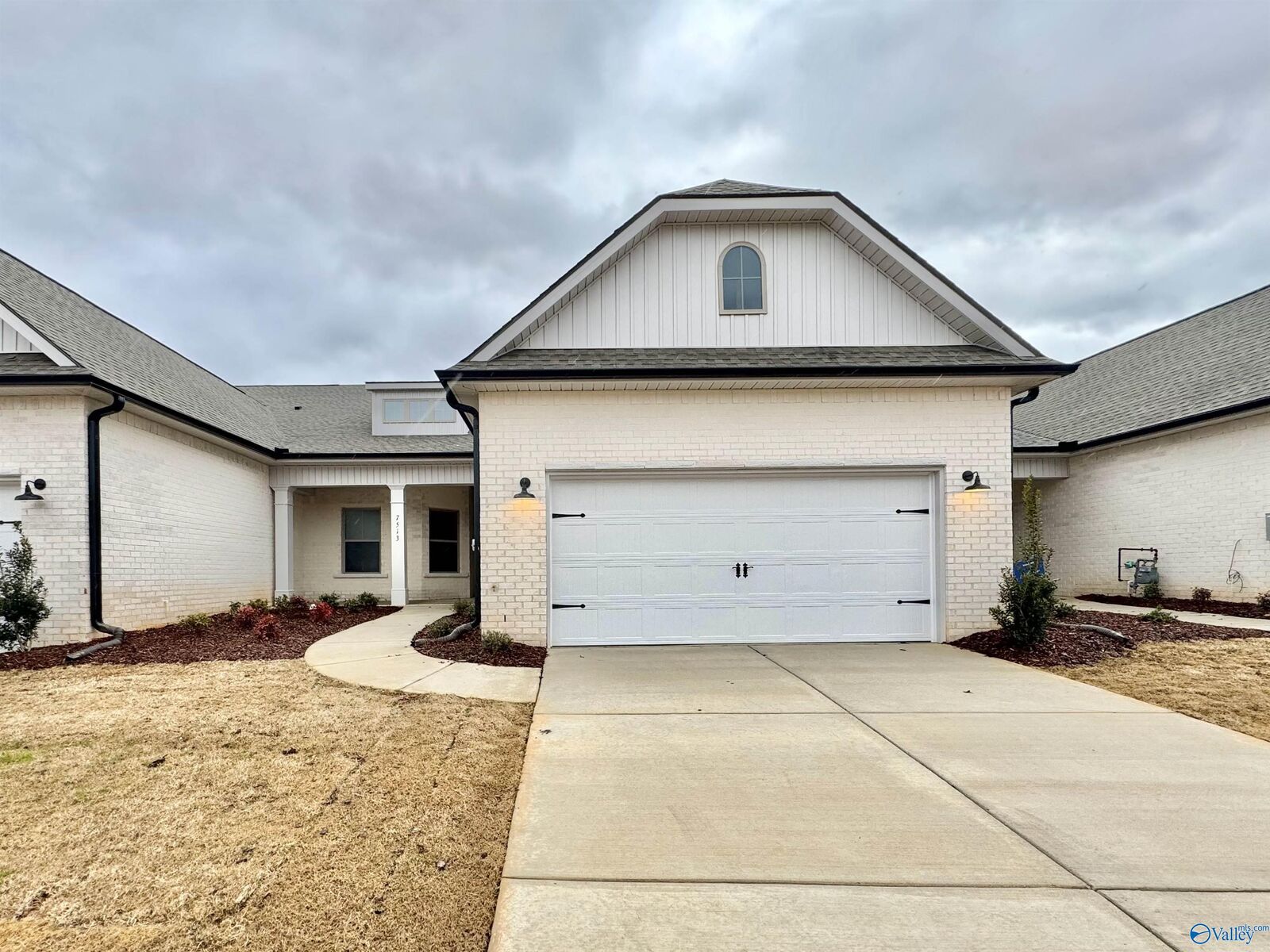 Property Photo:  6073 Gardner Maples Drive  AL 35763 